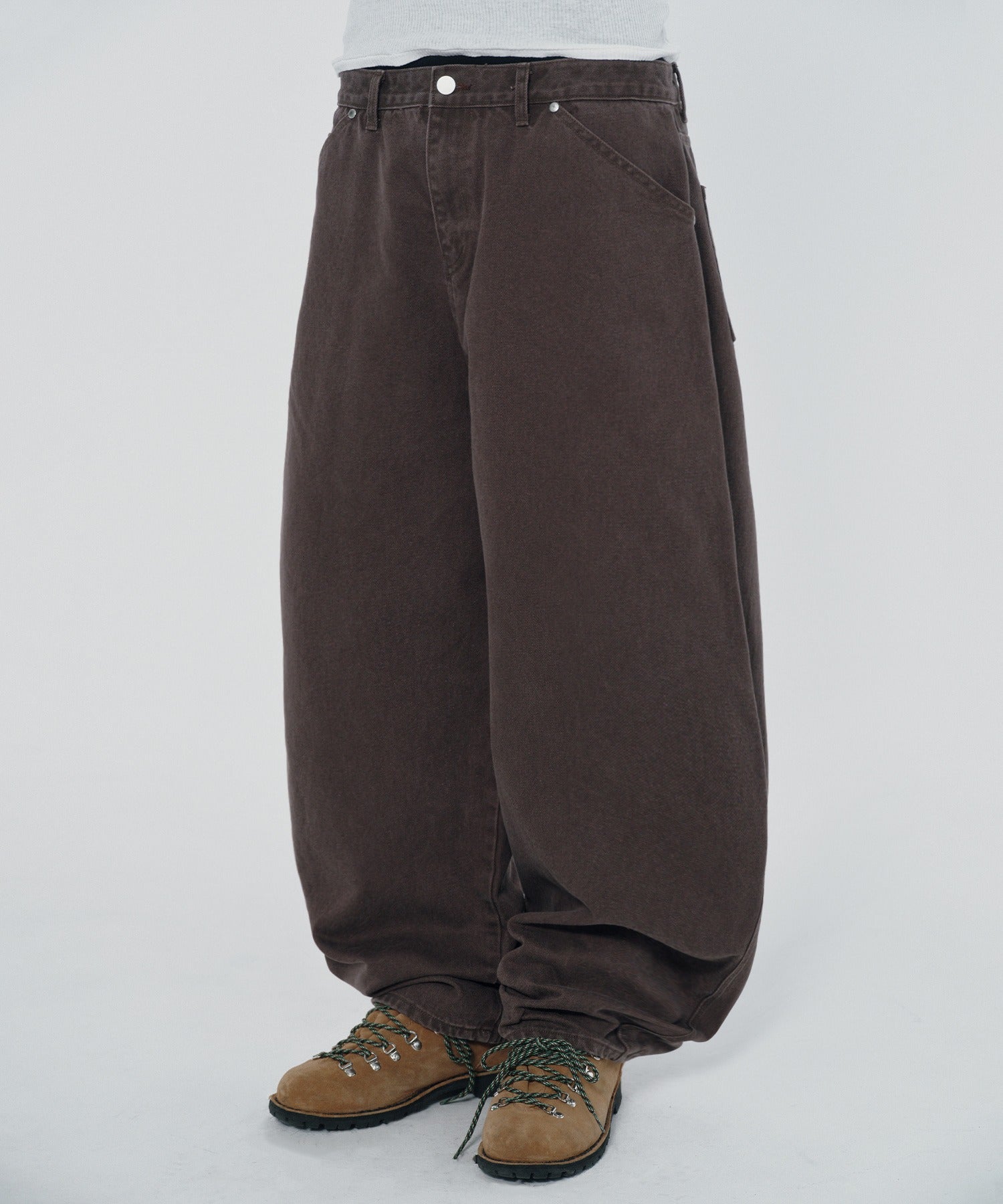 CONTOUR POCKET DENIM [BROWN]