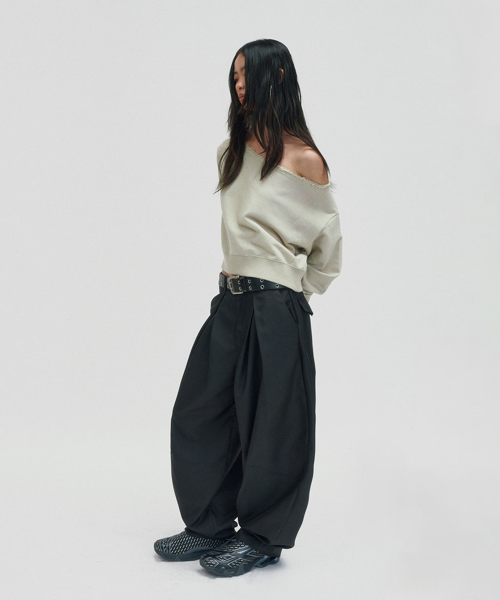 SUNNY ONE SHOULDER CREWNECK [CREAM]