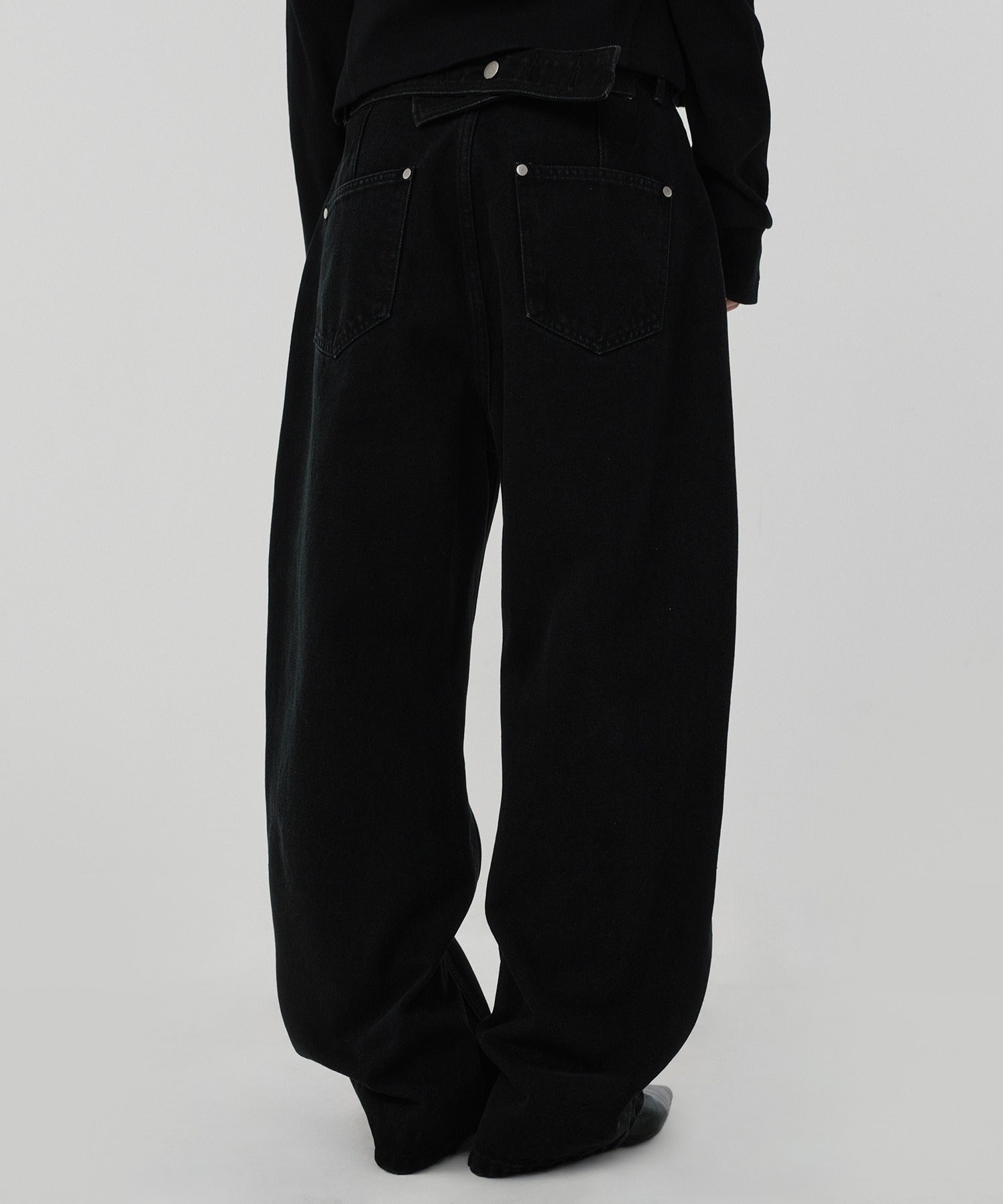 CINCH BACK DENIM [BLACK]
