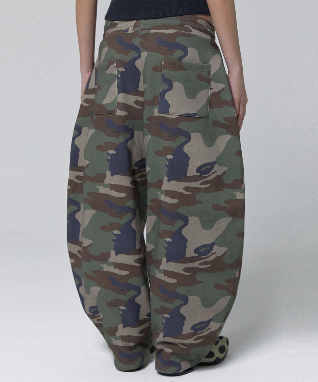 TWO TUCK LONG PANTS [CAMO]