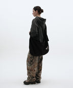 HALFMOON CROSS BAG [BLACK]