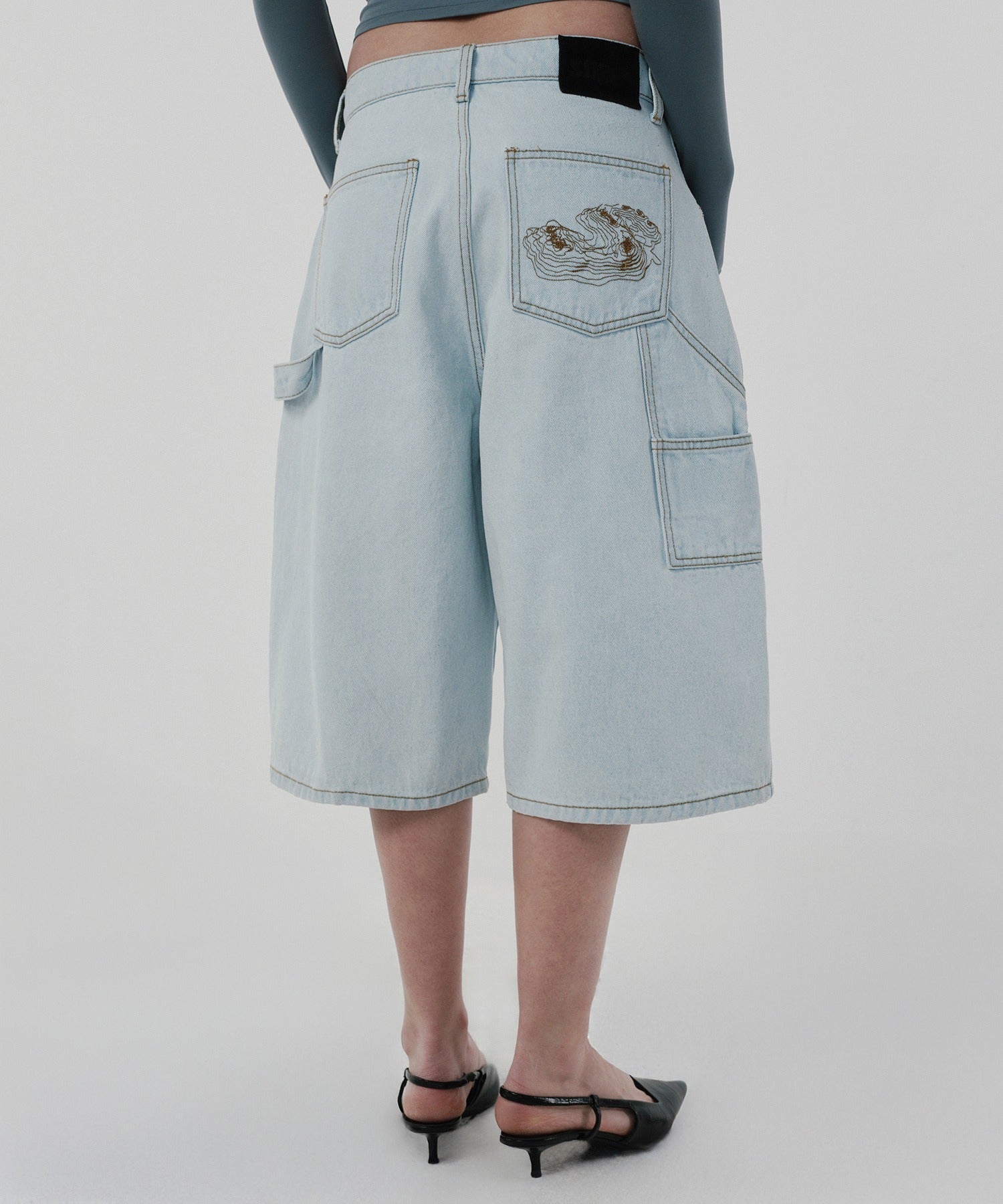 CONTOUR DOUBLE KNEE SHORTS [LIGHT BLUE]