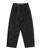 TWO TUCK STRIPE SLACKS [BLACK]