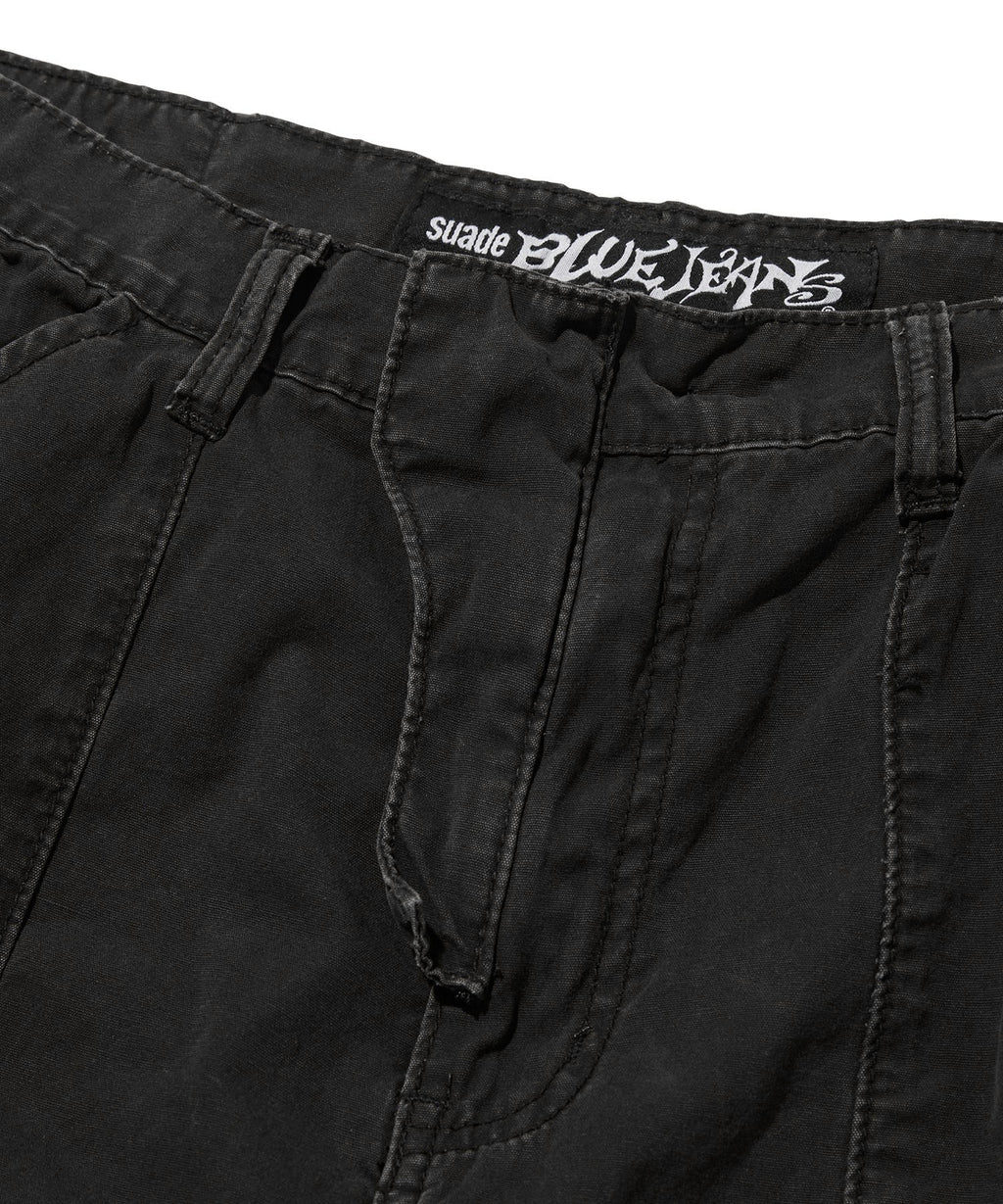 WIDE CARGO SHORTS [BLACK]