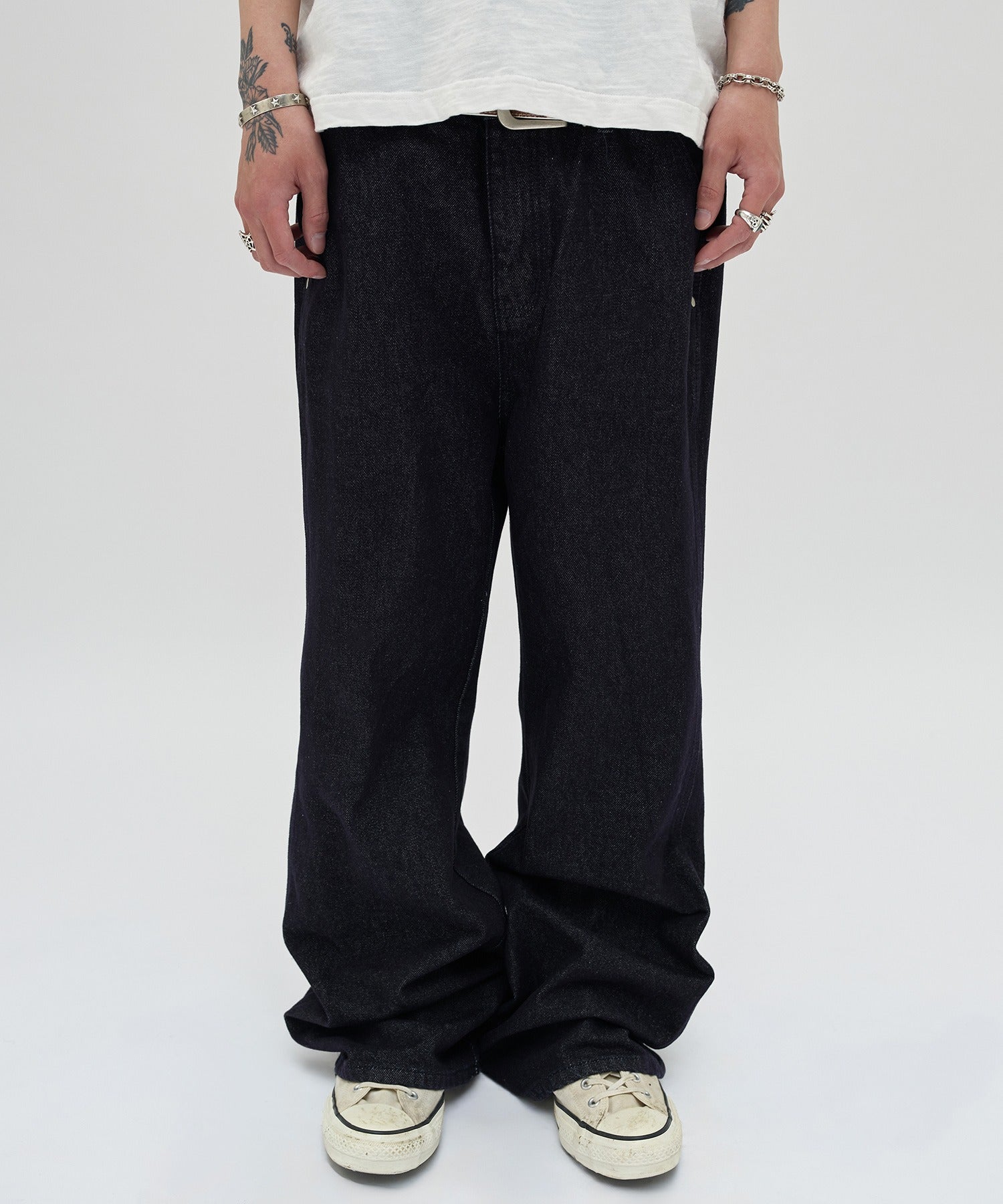 CURVED FLARE DENIM [RAW INDIGO]
